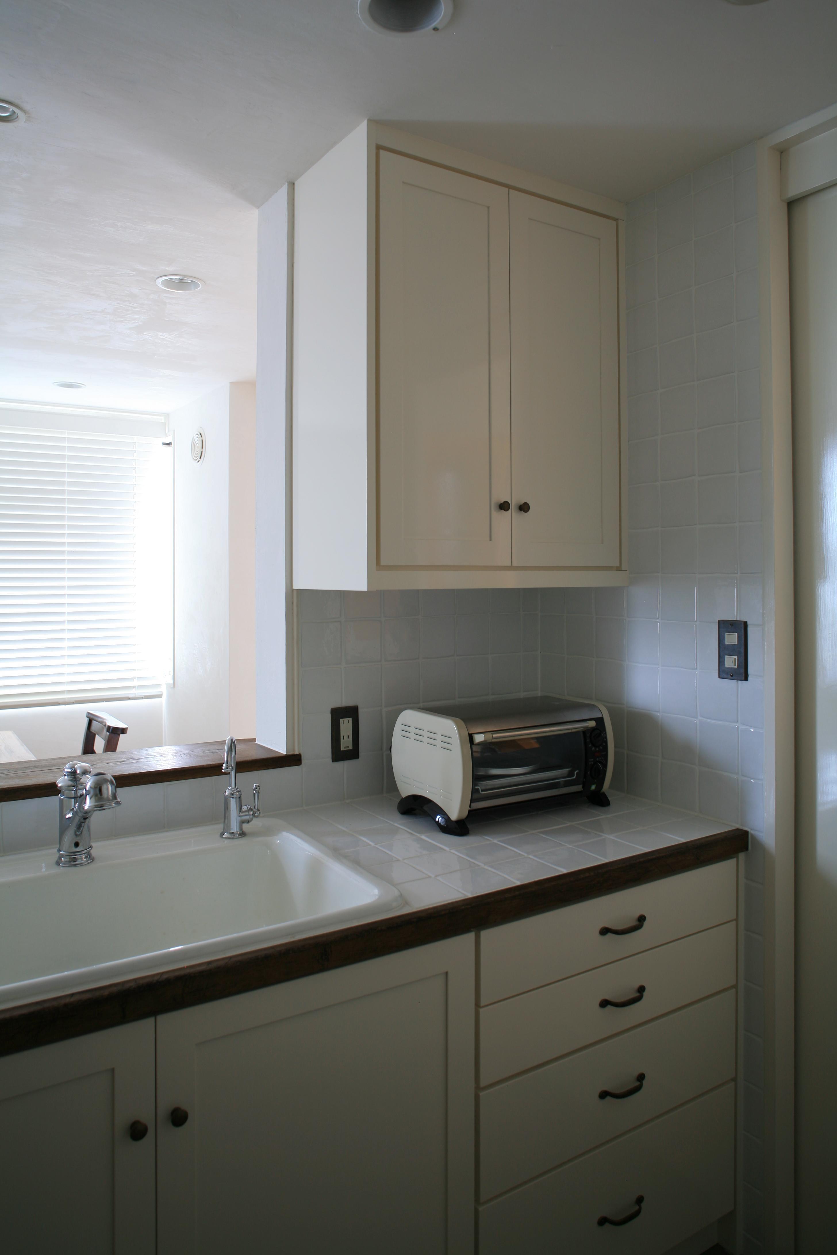 キッチン事例：キッチン水栓周りと収納（O邸）