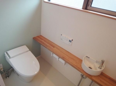 落ち着く空間のトイレ (Mハウス　施工例4)