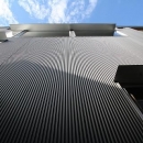 SKY FIELD HOUSE『現代古民家』の写真 ガルバリウム鋼板小波板の外壁