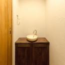 『黒瀬の家』 赤瓦の日本家屋リノベーションの写真 トイレ