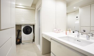 洗面室｜ブリュッセルのアパートメントのように、家族が心地よく過ごせる空間に暮らしたい