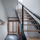 吉之丸の家の写真 オープン階段と玄関土間