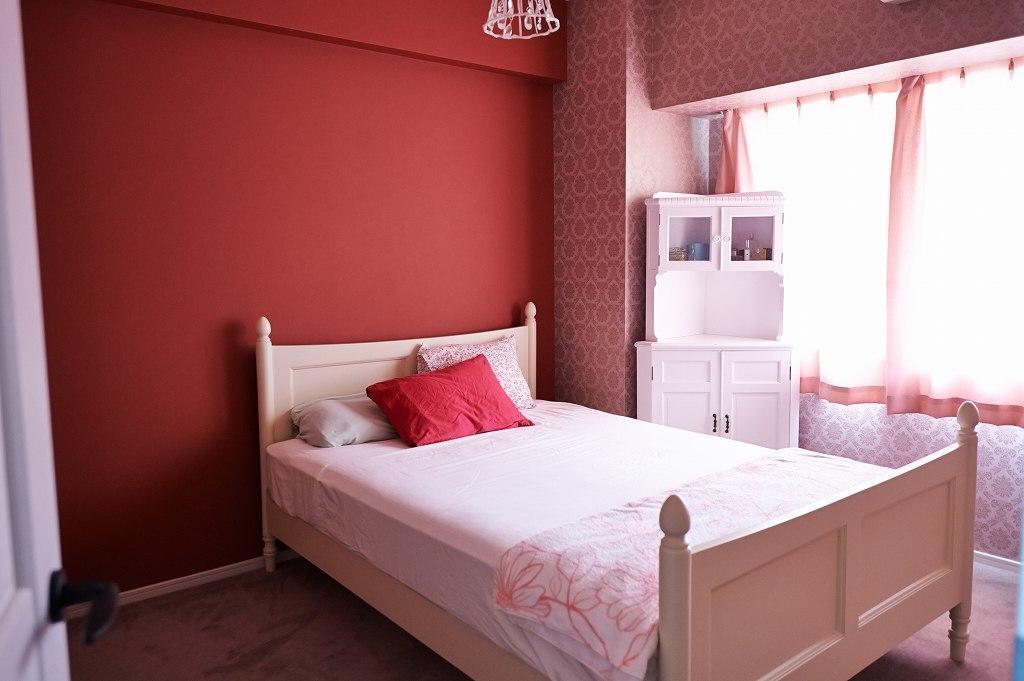 ベッドルーム事例：寝室（部屋によって壁の色を楽しみたい。クラシカルフレンチのような雰囲気の空間）