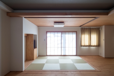 和室 (パントリーを備えたキッチンのある家：『杉田のリノベーションA』)