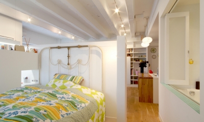 ベッドルーム｜Glisse—個性的な家具に合わせた自分らしい空間