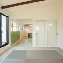 土間のある家の写真 琉球畳を敷いた和モダン空間