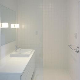 ミニマルバスルーム｜木造住宅２階の洗面浴室のリフォーム｜ (洗面)