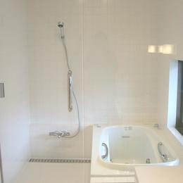 ミニマルバスルーム｜木造住宅２階の洗面浴室のリフォーム｜ (バスルーム)