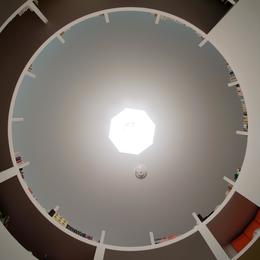 SHAPES—丸・三角・四角の空間を備えた部屋-書斎天井