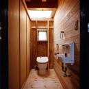 木造スケルトンの家の写真 トイレ