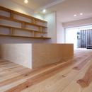 減築で蘇った狭小住宅｜鶴橋の家の写真 エコバーチ積層合板の家具01　床：広幅ボルドーパイン