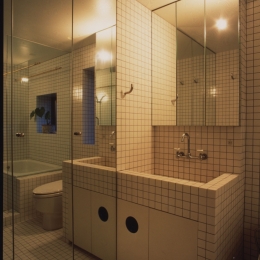 洗面室 (南青山・M house 〜天然素材で包み込んだ都会のオアシスのようなマンション全面リノベーション〜)