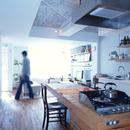 BBQスタイルのキッチンとインナーテラスの写真 ”バーベキュースタイル”のキッチン