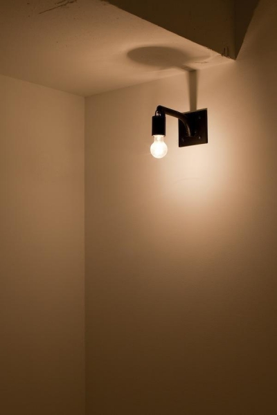 照明 (CABIN-ザイルの床、羽目板の部屋、レンガの壁)