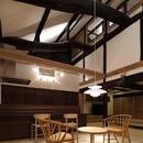 今井町の家ー伝統的町家を新しく開発した耐震フレームで現代のライフスタイルにあったリノベーションを実現ーの写真 食事室