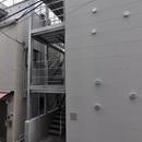 浅草橋木造耐火アパート　ストゥディオ・アマナの写真 階段は鉄骨で作りました。