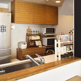 ちょこっとリノベで理想のデザインと素材感を実現-キッチン収納