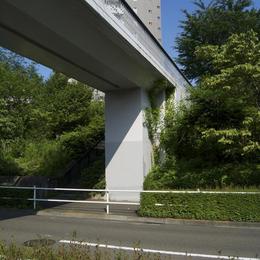 鶴牧西公園歩道橋 (橋台３)