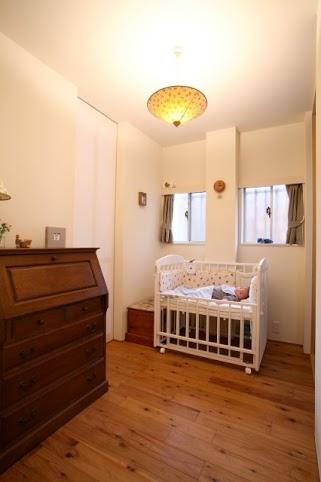 子供部屋事例：キッチンと寝室に使う和室の間にある小さなスペース（引戸でつながる　部屋が広がる）