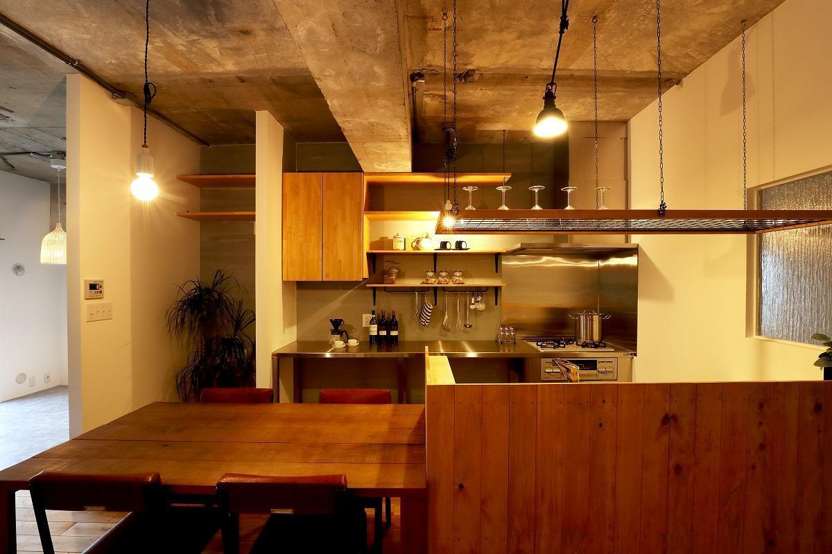 キッチン事例：キッチン（素材を活かしたインダストリアルデザインマンション「North Pine」）