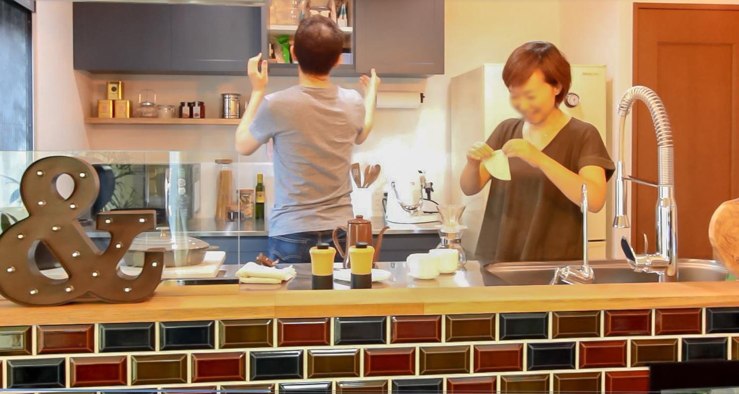 キッチン事例：ご夫婦でキッチンに立って…（変えたのはキッチンだけ！LDKが大きく変わったリノベーション）