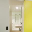 slicey-水色と黄色で楽しい1LDKにの写真 バスルーム