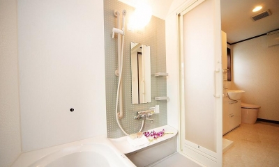 バリアフリー設計となっているバス・トイレ・洗面スペース｜自分流セカンドライフのために「らしさ」を活かした終の棲家