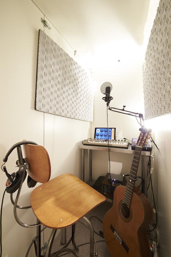 ブルースタジオ「立地重視＆音楽重視。部屋中央に夫婦別々の「スタジオ」」