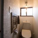 家族が皆のびのび暮らせる家「scribble」の写真 女子トイレ