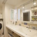 築古マンションを自分色に塗り替えた40代ご夫婦の写真 洗面室