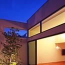 空と暮らす家（スキップフロア）の写真 デッキテラス　夕景