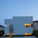 立体市松壁の家の写真 立体的な市松模様で構成した外観-ライトアップ