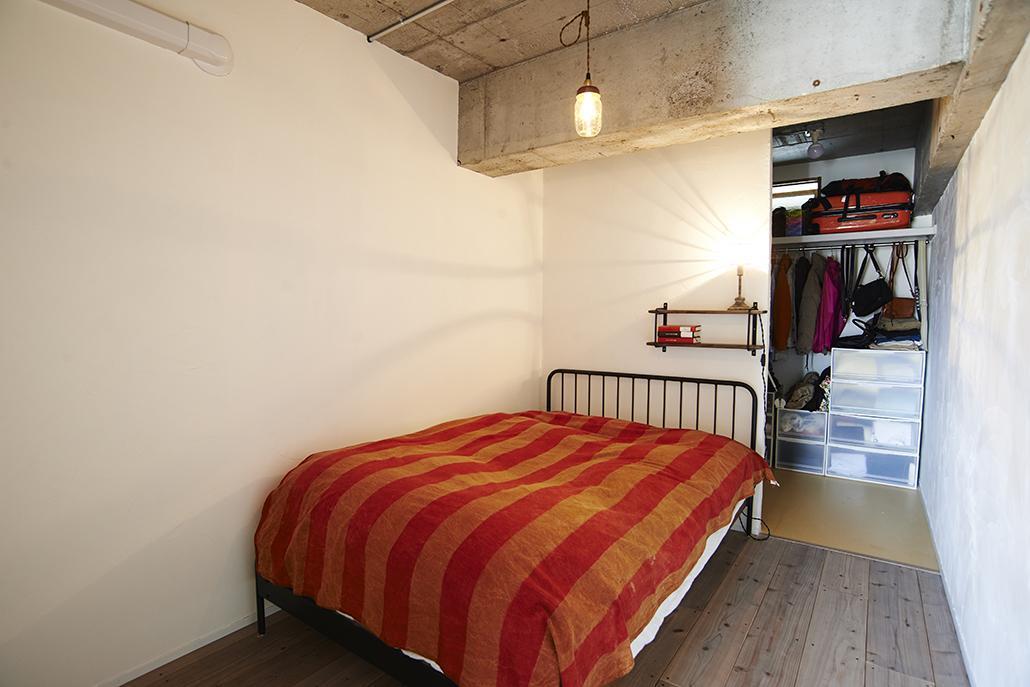 ベッドルーム事例：プライベート空間もシンプルに…（自由で等身大な暮らし）