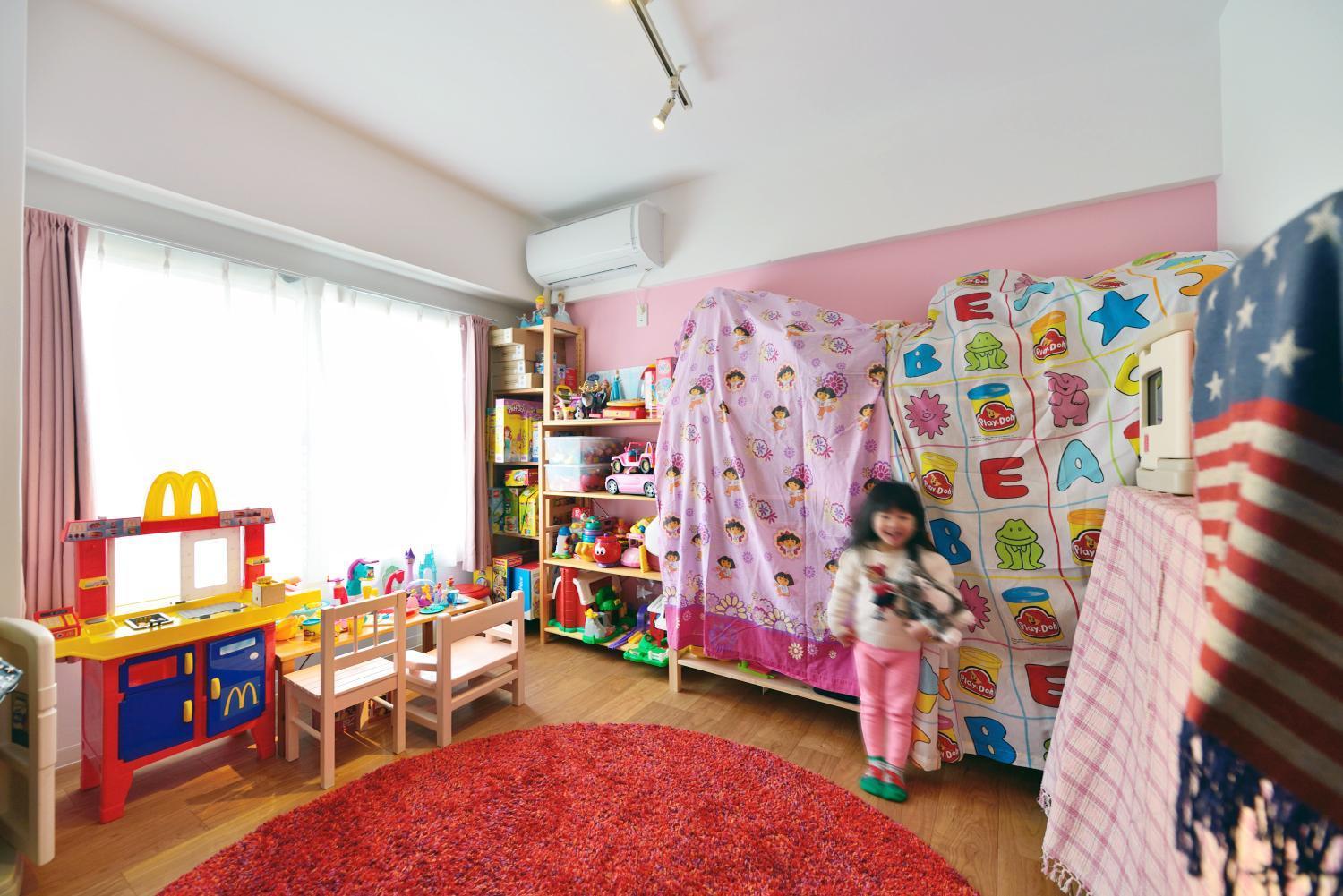 子供部屋事例：子供部屋2（アンティーク素材×インテリアでつくる70年代アメリカンヴィンテージスタイル）