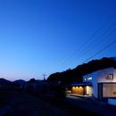 大崎の家の写真 質の高さは自然との対比で確認できる。