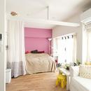 カラフルな色にこだわった快適空間の写真 寝室