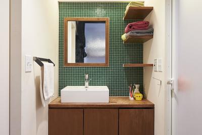 洗面所 (LISSE-家具選びと配置がポイント。物が多くてもリラックスできる空間)