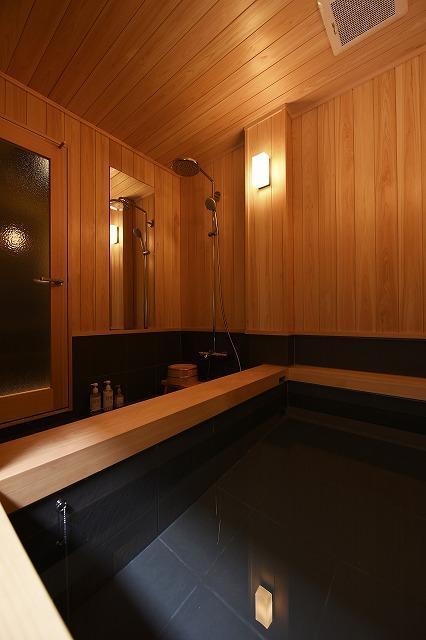バス/トイレ事例：浴室　桧風呂（「藏や」大宮島原(町家旅館)）