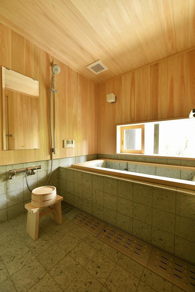 バス/トイレ事例：浴室（「藏や」南聖町 (町家旅館)）