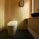「中庭のある家＠現代京町家」の写真 トイレ