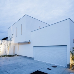 WHITE　COURT　HOUSE (外観)