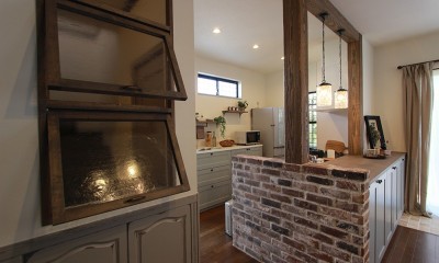 LDK改装・プロヴァンスの雰囲気漂う大人空間 (既製品を上手に使った見た目も可愛いキッチン)