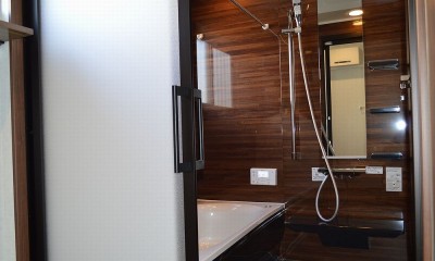 最新バスルームで快適なバスタイムを｜茅ヶ崎市Ｋ様邸　シックな装いの省エネルギーハウスにリノベーション