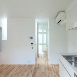 高島平の家-敷地形状を活かした伸びやかな住空間 (ダイニングキッチン)