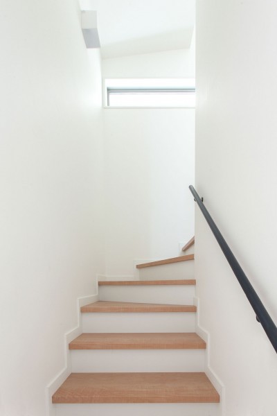 階段室 (高島平の家-敷地形状を活かした伸びやかな住空間)