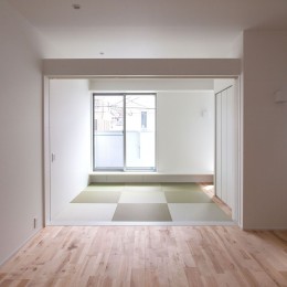 高島平の家-敷地形状を活かした伸びやかな住空間 (リビング)