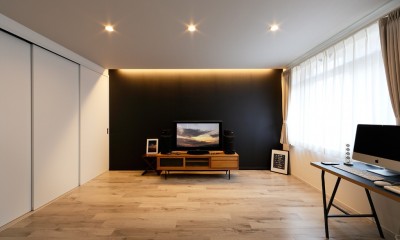 上質な空間にした寝室スペース｜上質キッチンが映えるシンプル＆モダンな空間