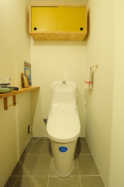 トイレ (ASSY1号！　セットアップされた組み合わせの中に自分仕様のアレンジを施す、居心地の良い空間)