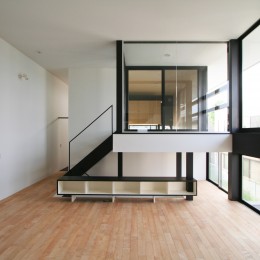 ミニマルデザインのハコ型の家
