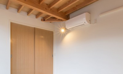 寝室の天井見上げ｜3－BOX　ミニマルな住宅